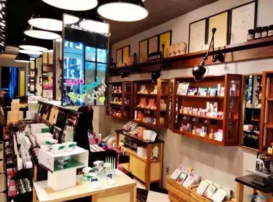 韓國化妝品店經(jīng)營有什么秘訣？