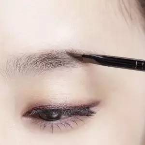 眉毛如何畫才好看？畫好眉毛的方法！