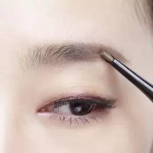 眉毛如何畫才好看？畫好眉毛的方法！