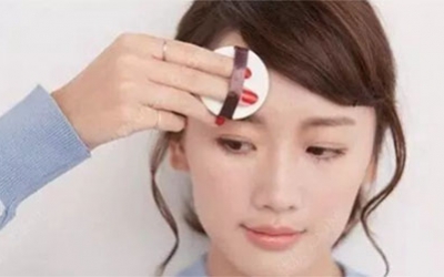 脫妝很快是什么原因？